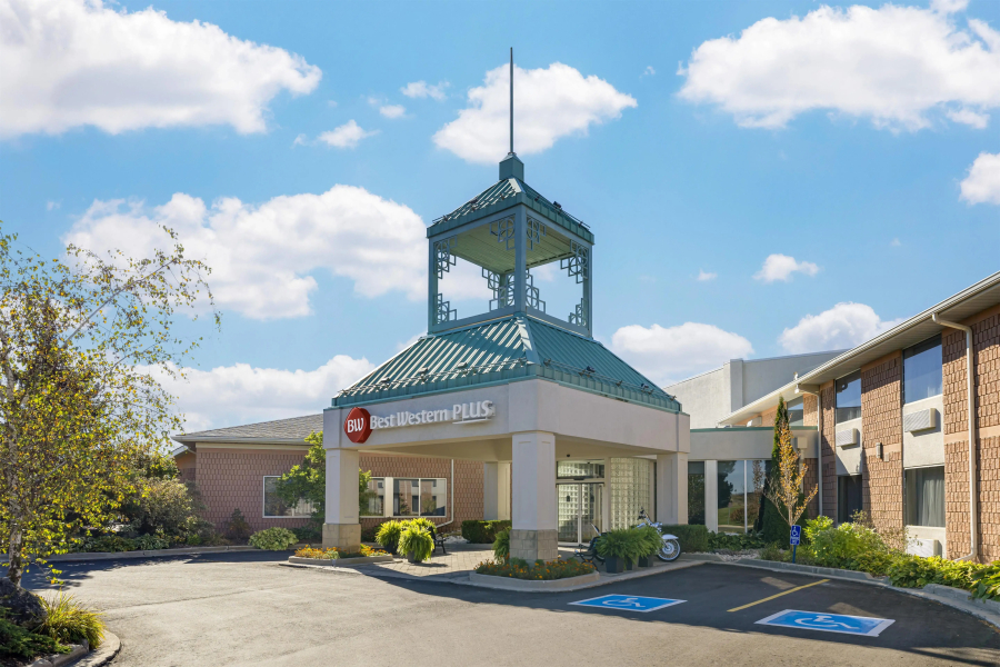 Best Western Plus Stoneridge Inn & Conference Centre