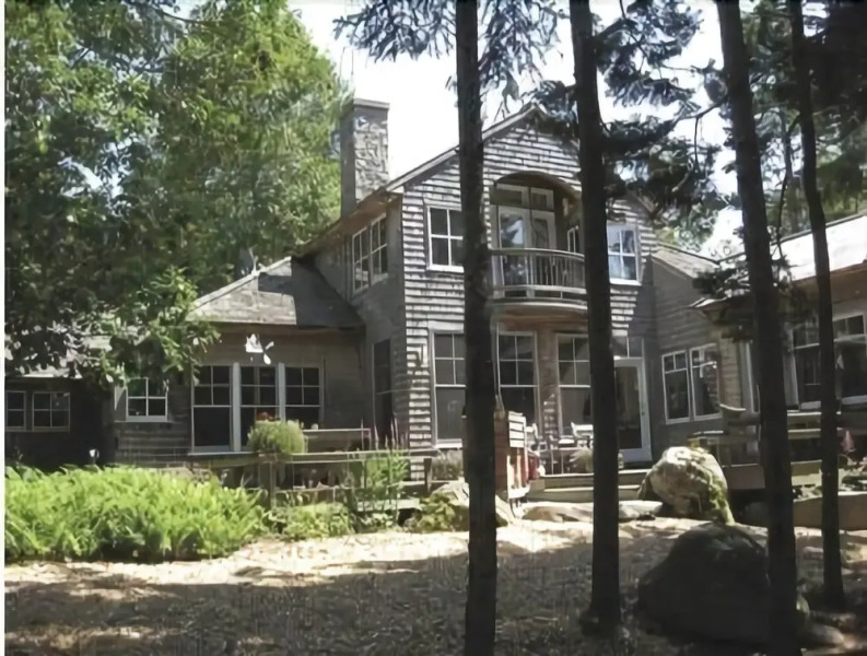 Inner Harbor Retreat - Four Bedroom Home