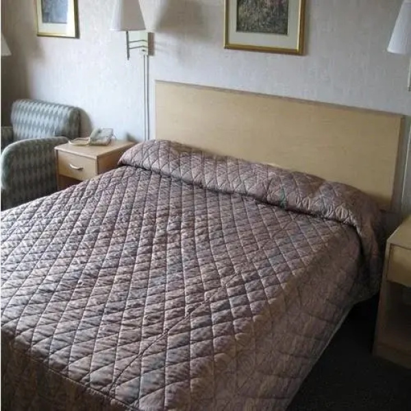Red Carpet Inn