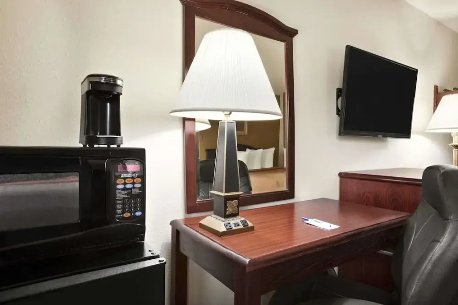 Travelodge La Porte/Michigan City Area