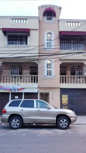 Queen of Hearts Apartahotel