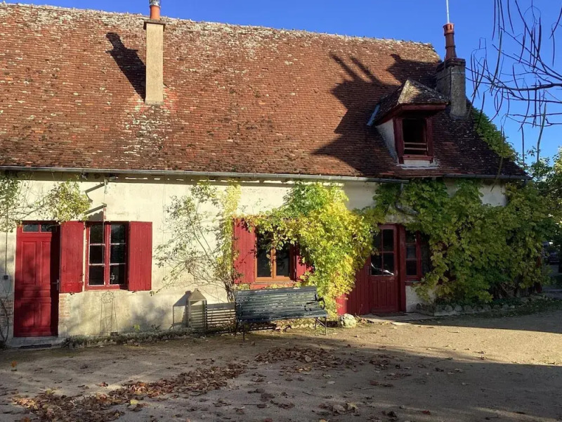 Charming Home by River Allier Hiking Trails