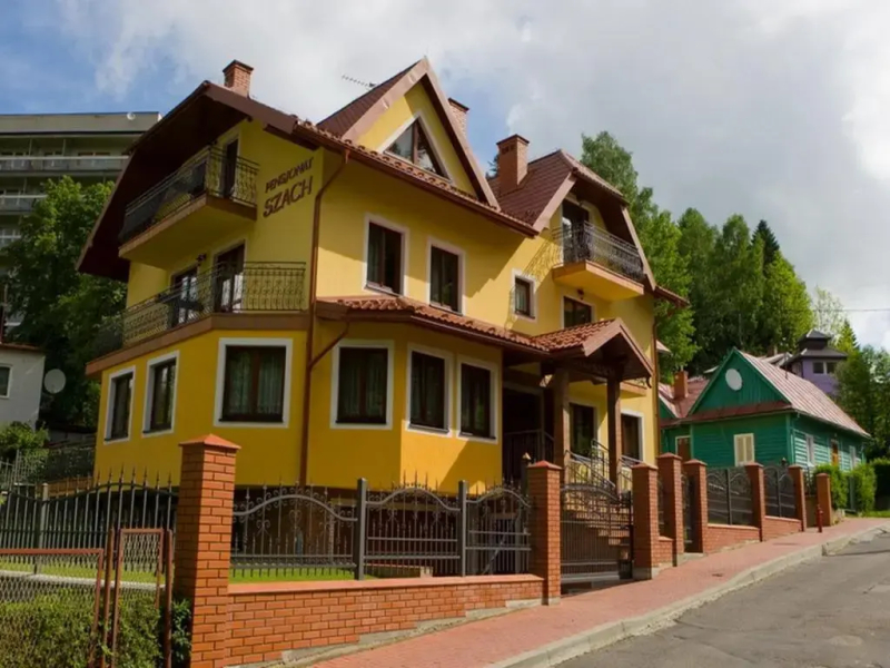 Pensjonat "SZACH"