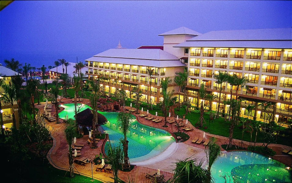 Курортный отель Ravindra Beach Resort And Spa