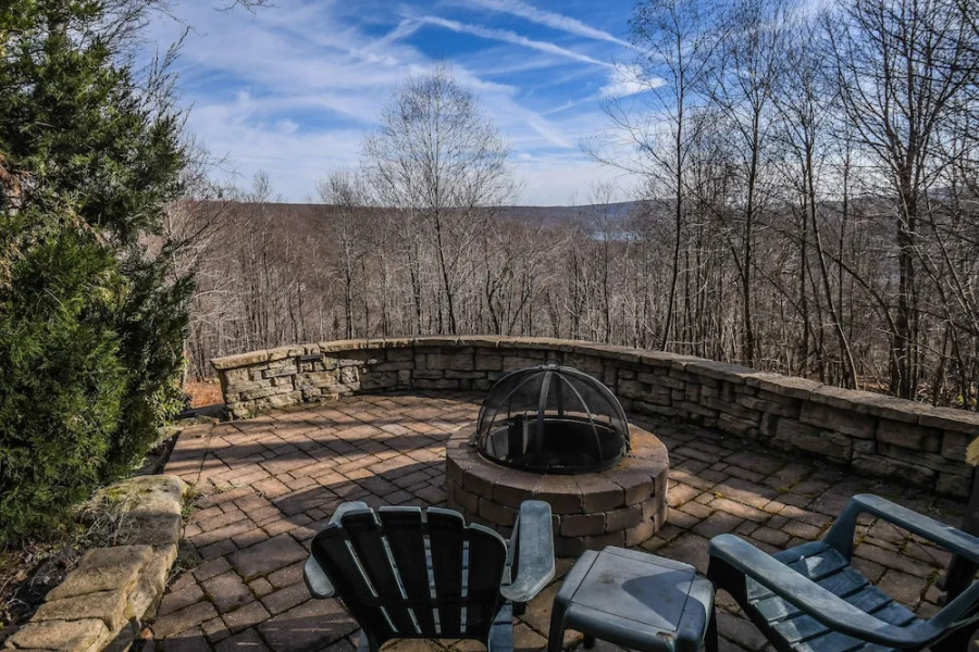 Wisp' n Away 5 Bedroom House