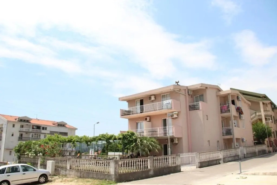 Apartments Petricevic