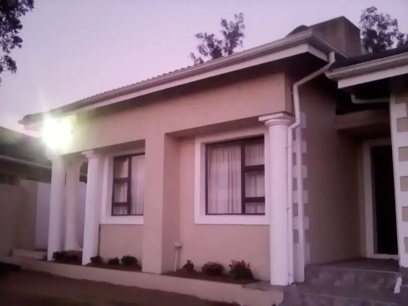 Jurdinee Guest House