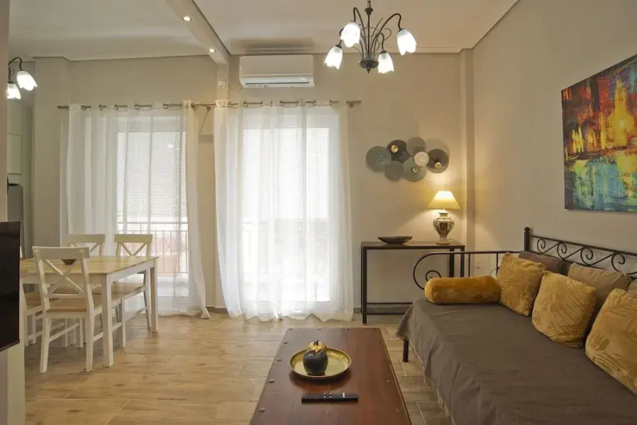 Ellie s Home in Moschato