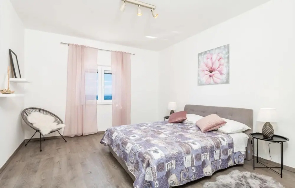 Beautiful Apartment in Sveti Juraj With Wifi and 2 Bedrooms