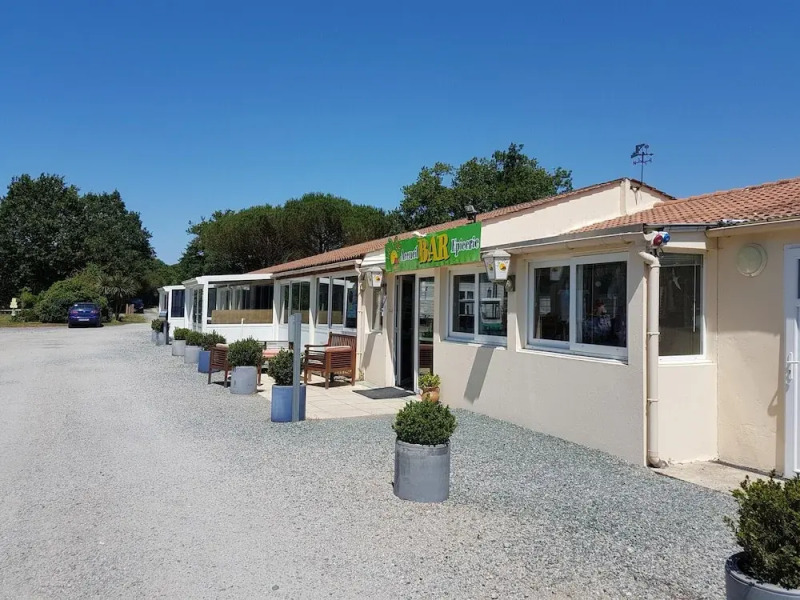 Bungalow With 2 Bedrooms in Commequiers, With Pool Access and Furnished Terrace - 27 km From the Beach