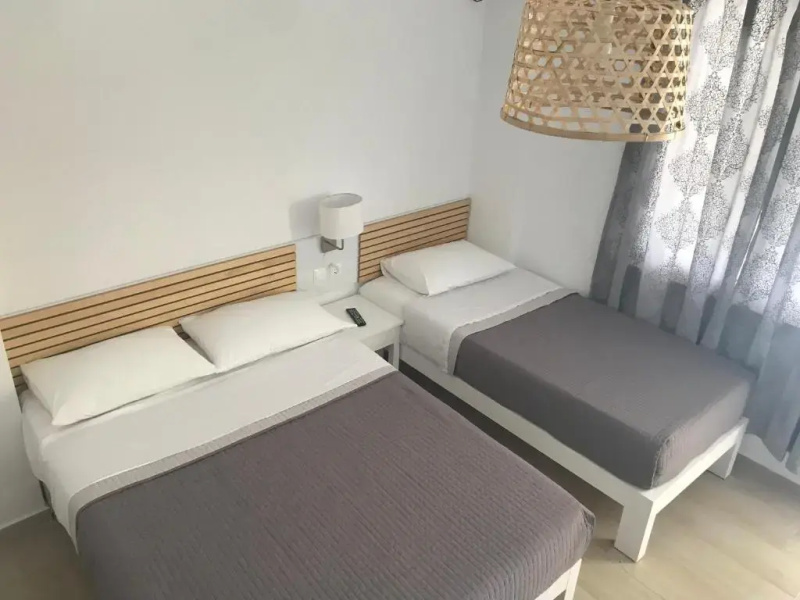Calliope Apartments