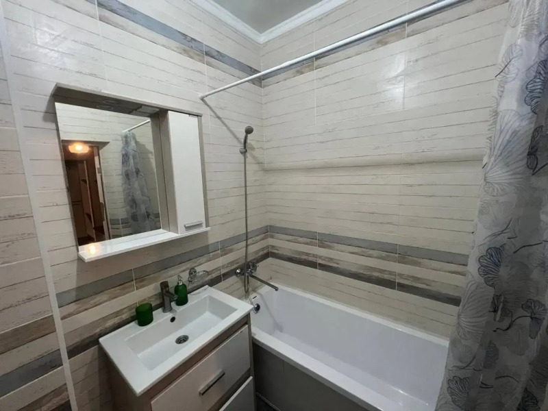 Апартаменты на улице Толстого