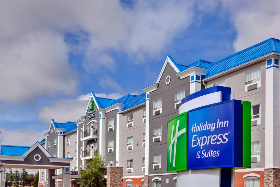 Holiday Inn Express Hotel & Suites Calgary S-Macleod Trail S by IHG