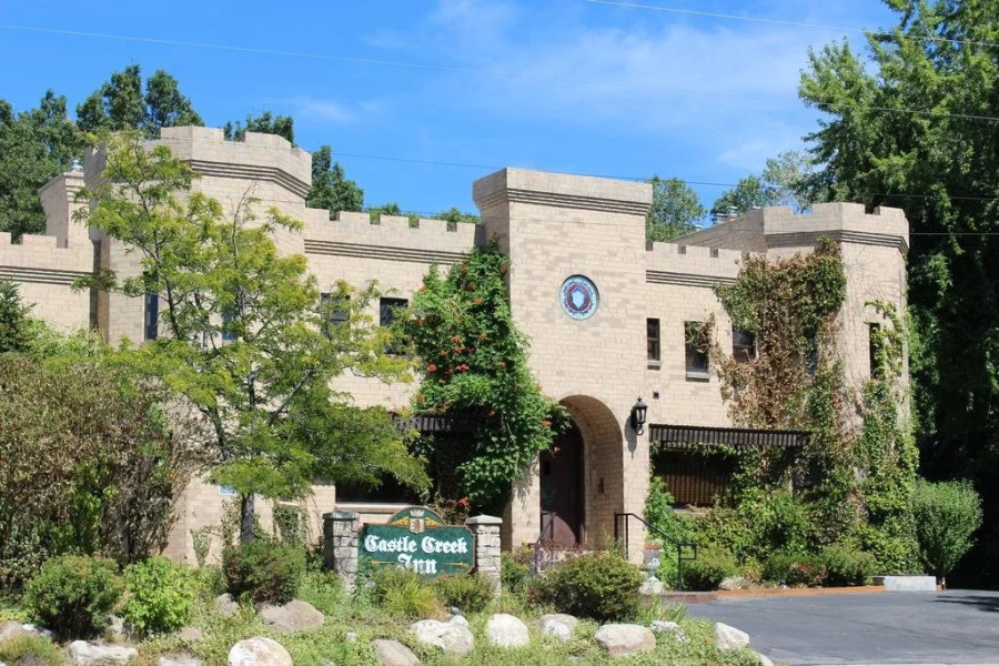 Castle Creek Inn