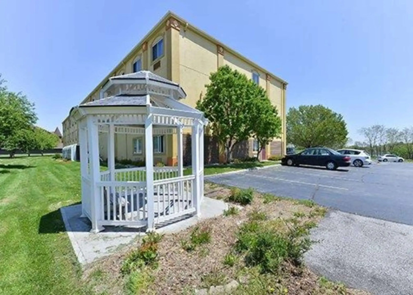 Comfort Suites Omaha Northwest