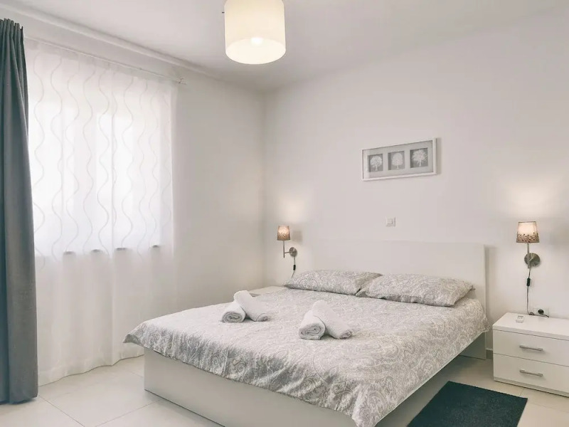 Luxurious Villa with Sauna & Hot Tub in Žminj