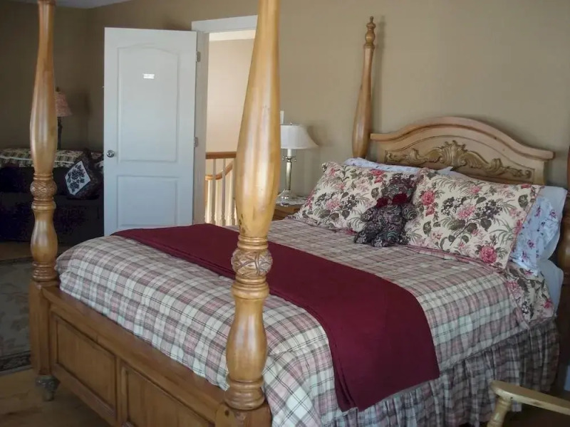 Sunset on the River B&B