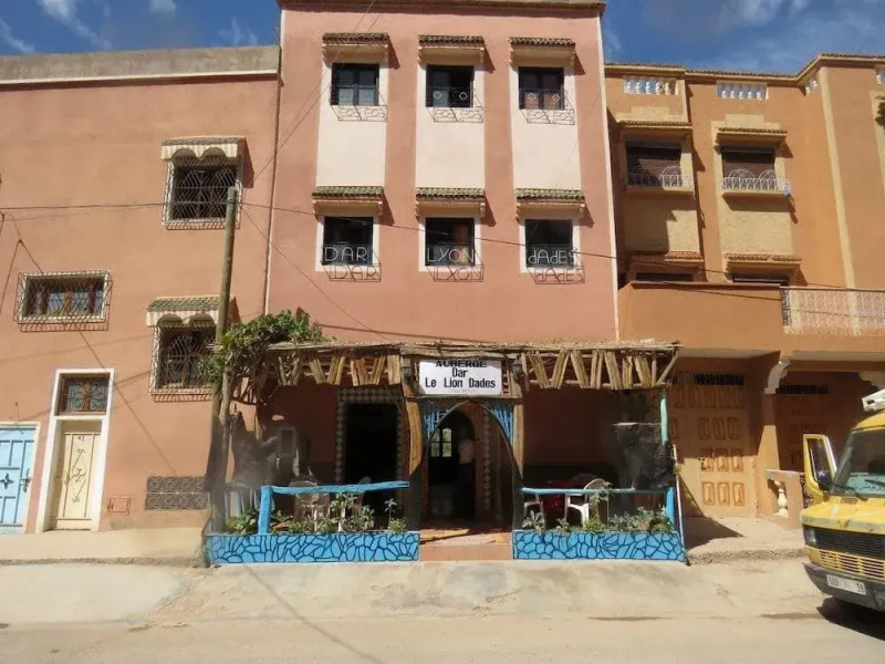 Dar le lion dades