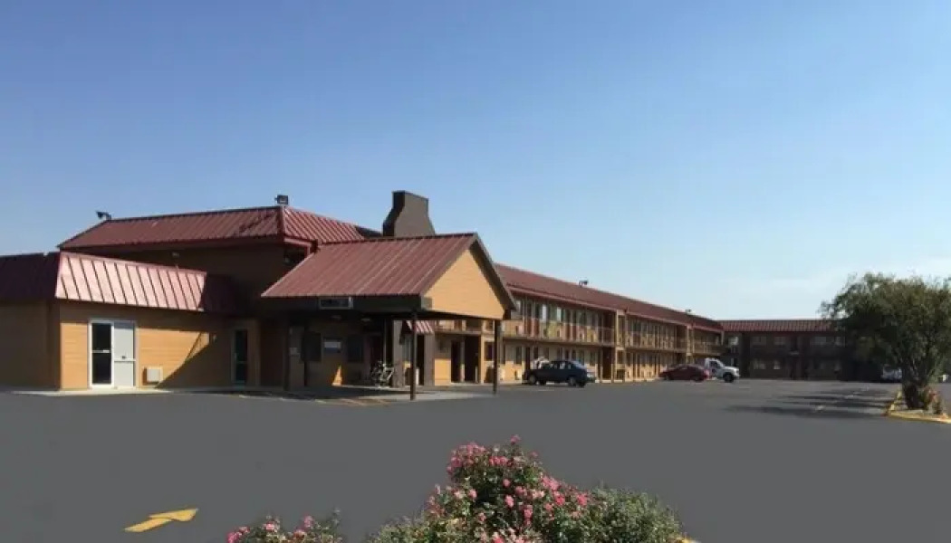 Red Coach Inn and Suites Grand Island NE