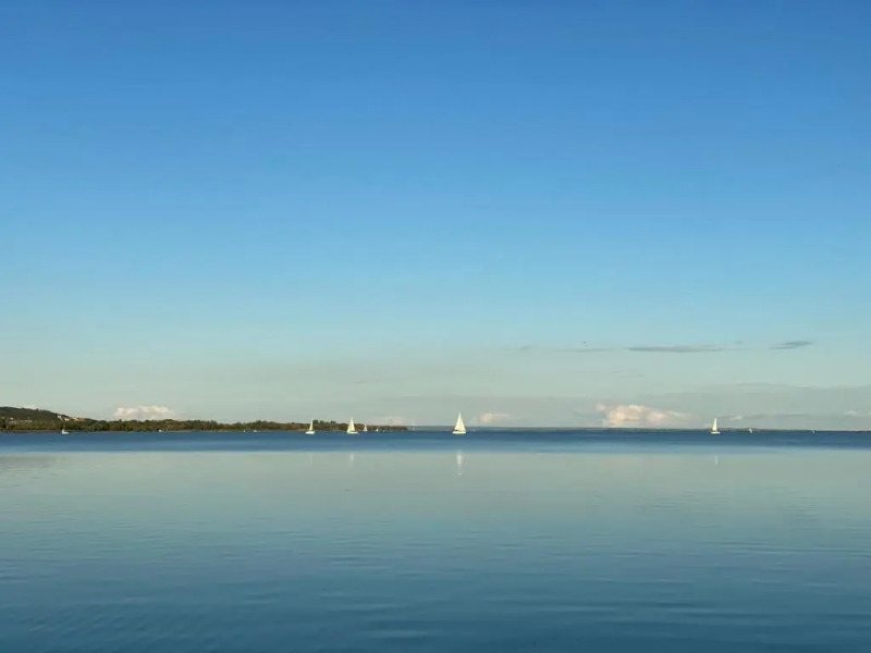 ROYAL AQUAMARINE - lakeside luxury flat at Balaton