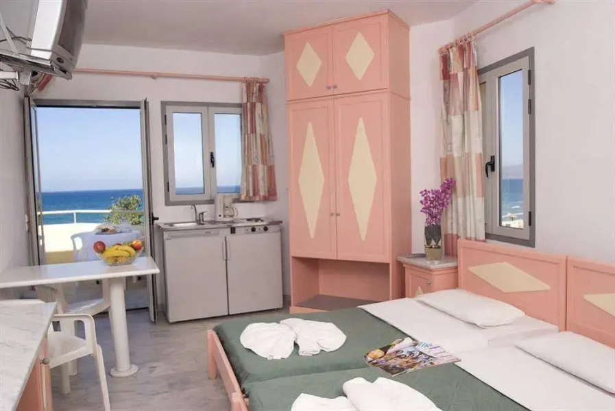 Manousos Sea Studios