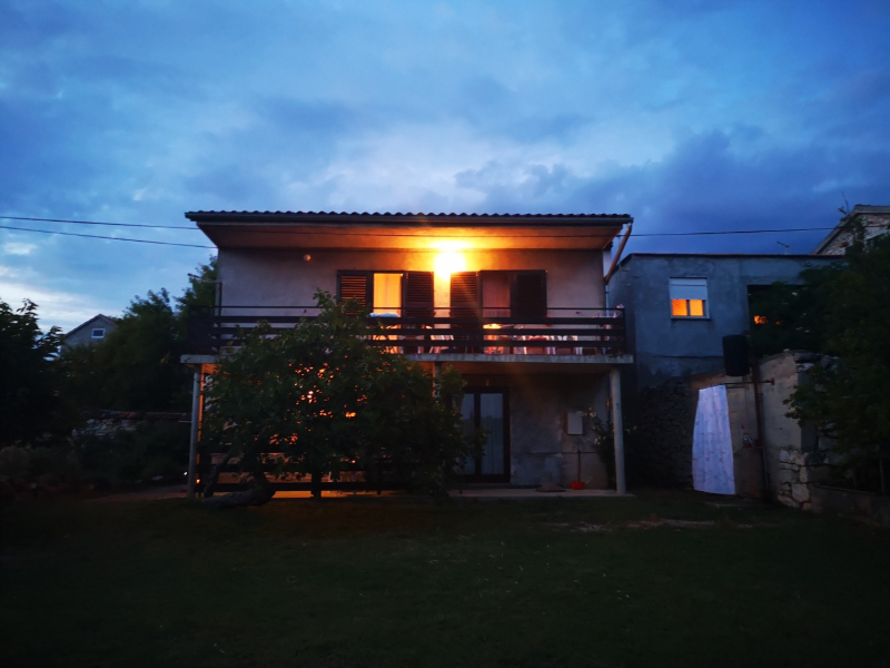 Apartment Maria - 100 m from sea: A1 Pirovac, Riviera Sibenik