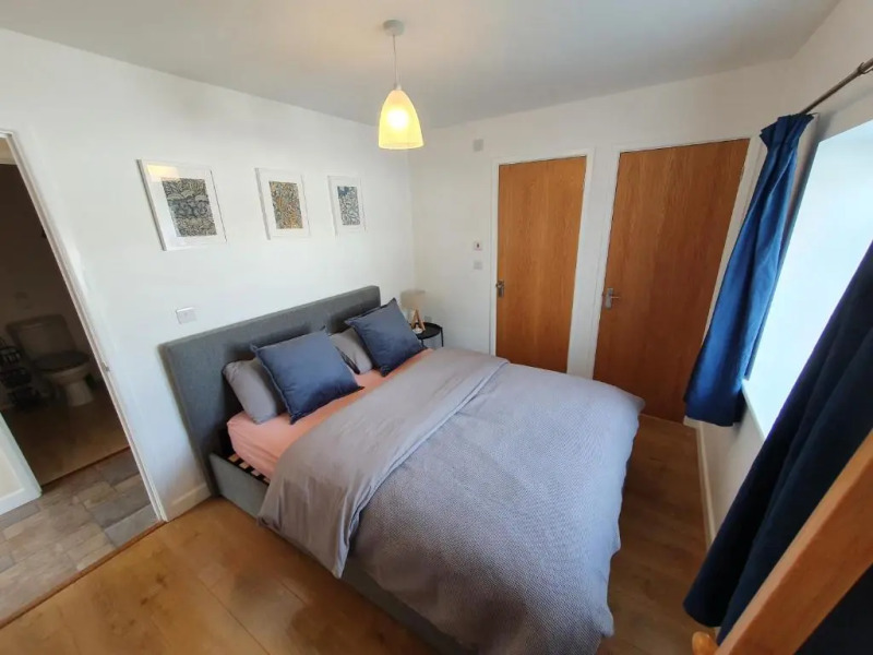 Beautiful 2 bedroom guest house with private pool in Lacock, Wiltshire