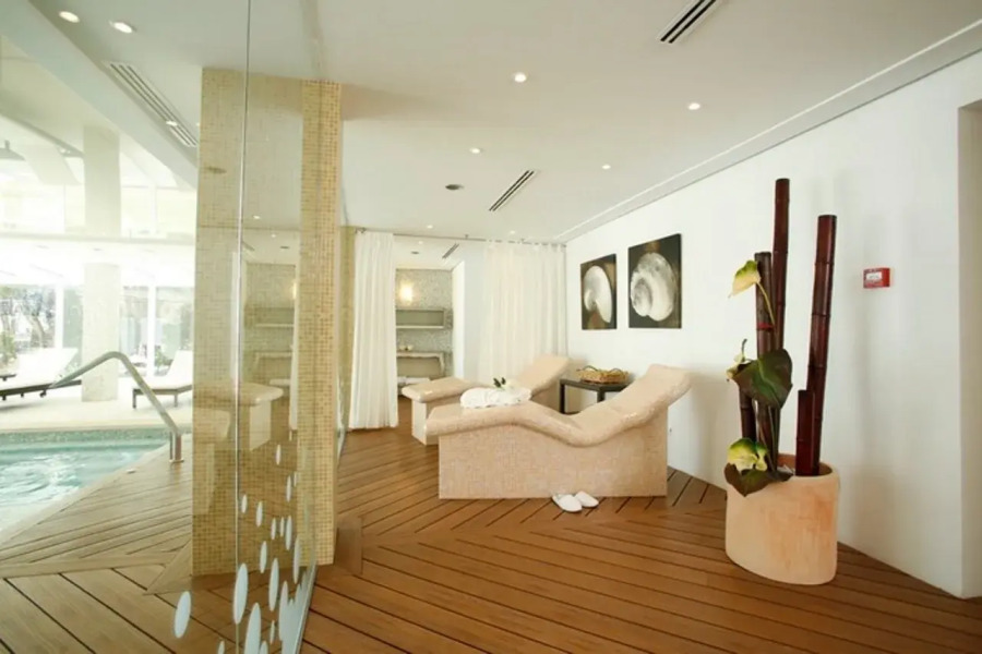 Bahía Suites Camp De Mar