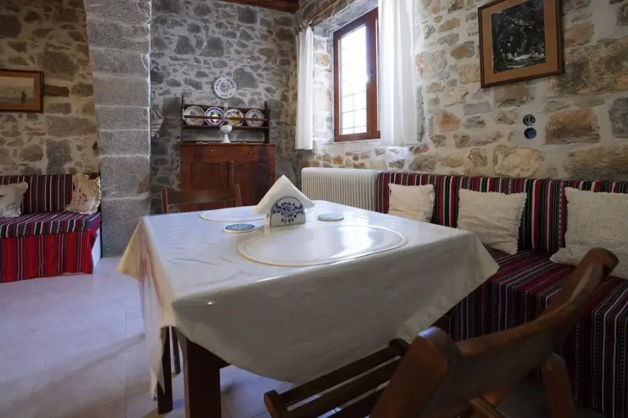 Vilaeti 1871 House - Cozy Winter Getaway