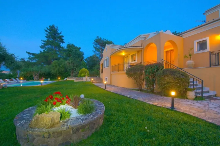 Villa Spyrelia in Dassia