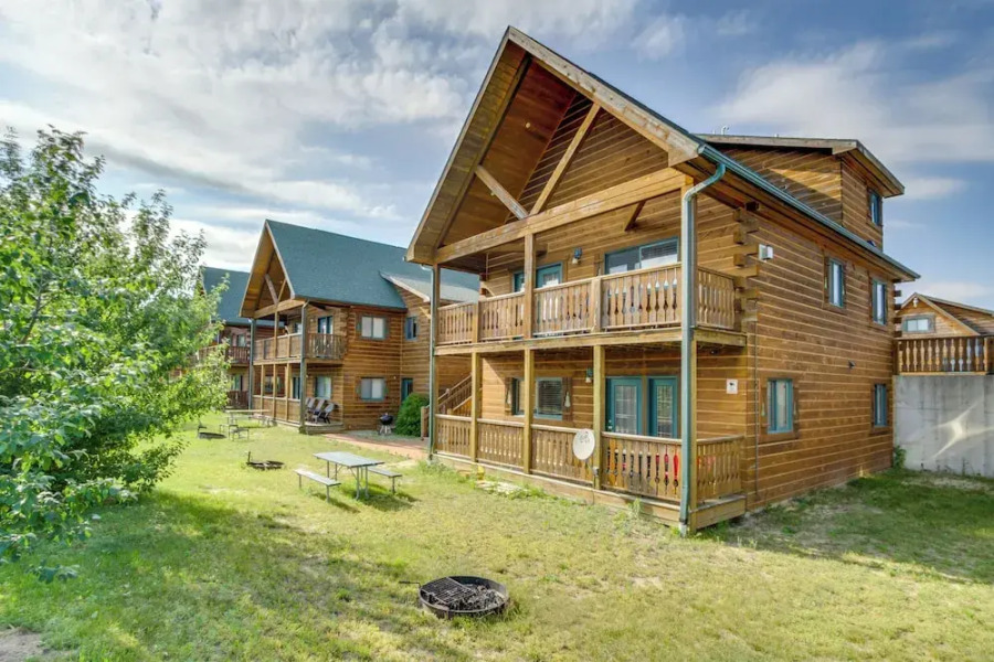 Three Bears Resort Adventure Base w/ Lake Access