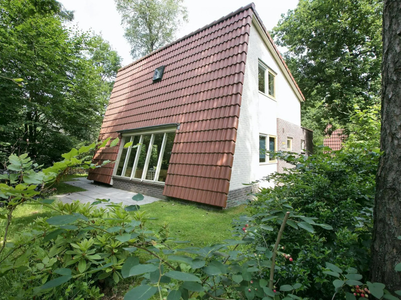 Modern Villa Near Veluwe