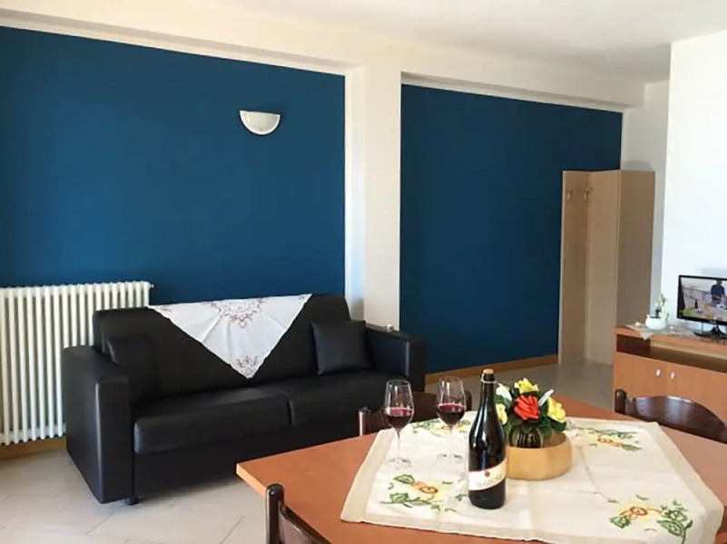 Family Apartment Overlooking Lake Como