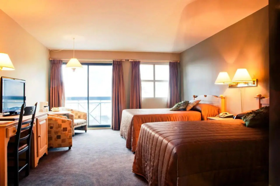 Stoneham Mountain Resort