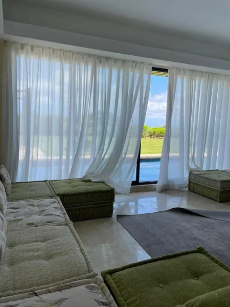 Magnifique villa de 1500m^avec piscine