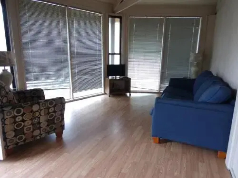 Lake Myers Lakeside Villa 19