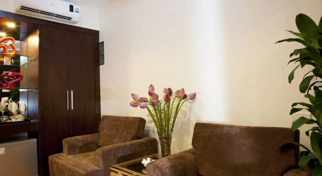 Rising Dragon Legend Hotel