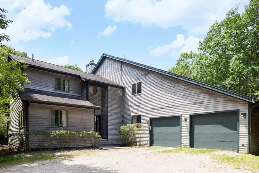 Meadowood Manor by Rovetravel Heated Pool