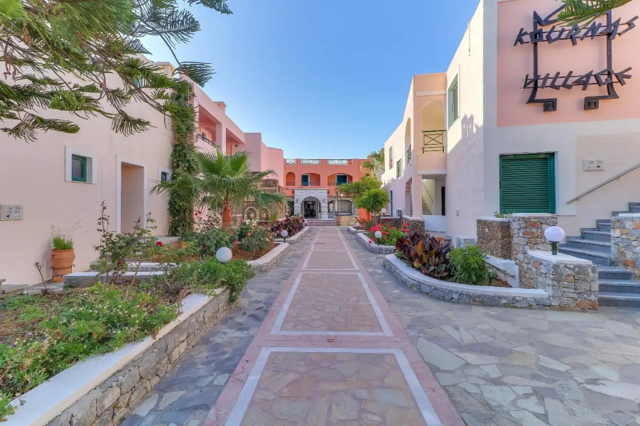 Kournas Village Beach Hotel