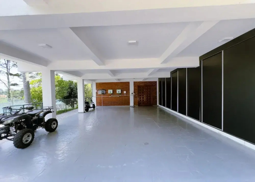 Casa de Luxo 2500m na Granja Viana