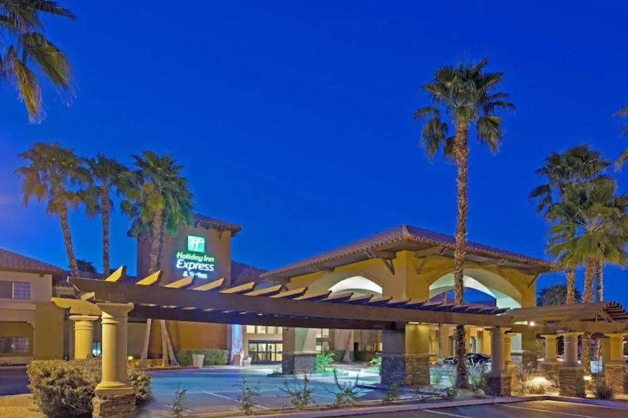 Holiday Inn Express & Suites Rancho Mirage - Palm Spgs Area