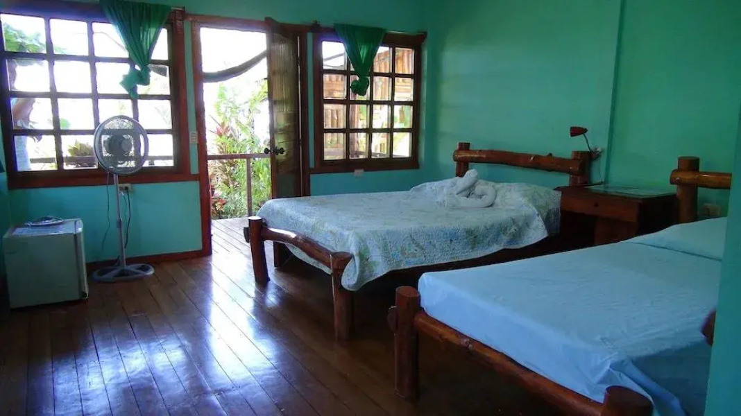Las Cotingas Lodge