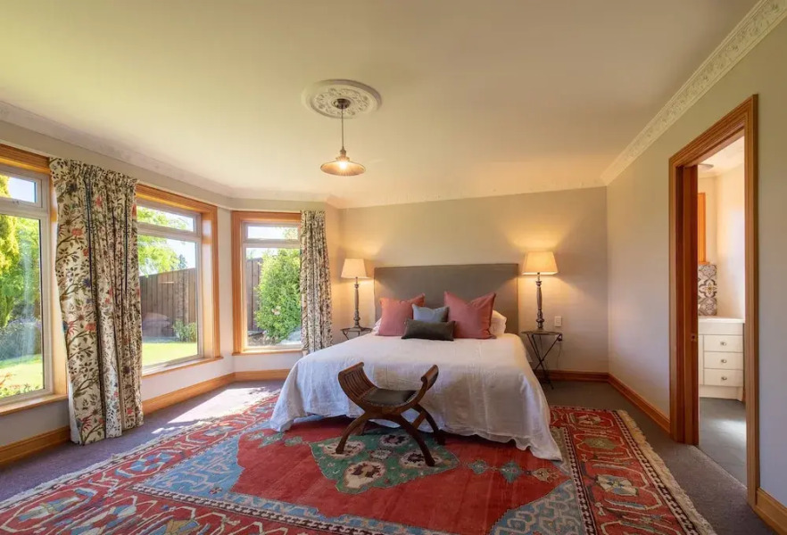 The Manor - Wanaka Unlocked