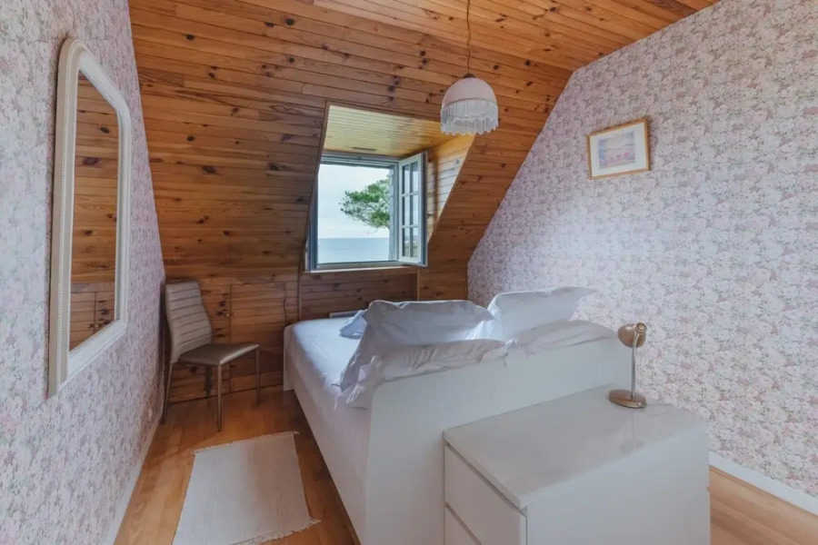 Apartment in Lampaul-plouarzel by the Beach