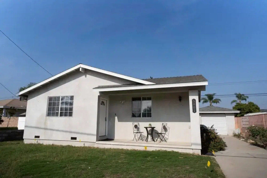 Large 4-bedroom House With AIR Hockey Table Close TO Disneyland IN Orange County p41