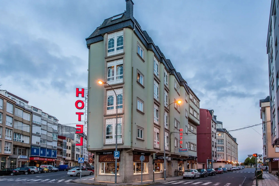 Hospedium Hotel La Marina