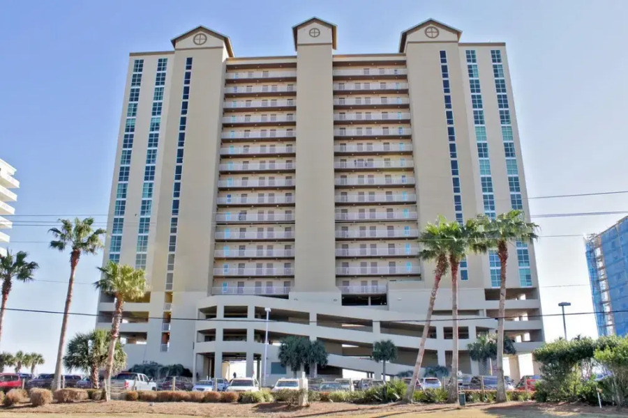 Crystal Shores West By Youngs Sun Coast