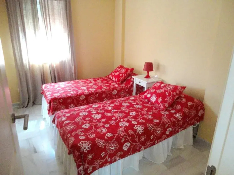 House With 2 Bedrooms in Rota, With Pool Access and Enclosed Garden -