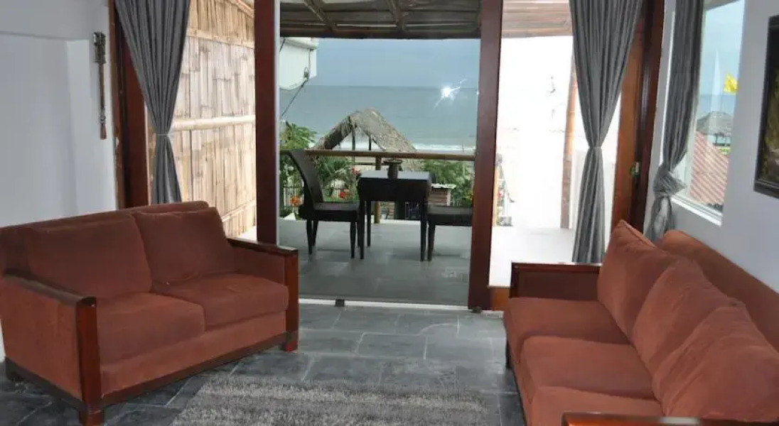 Donkey Den Guesthouse