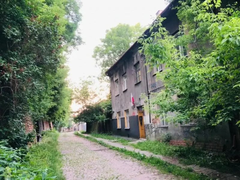 Old House Sienna 21